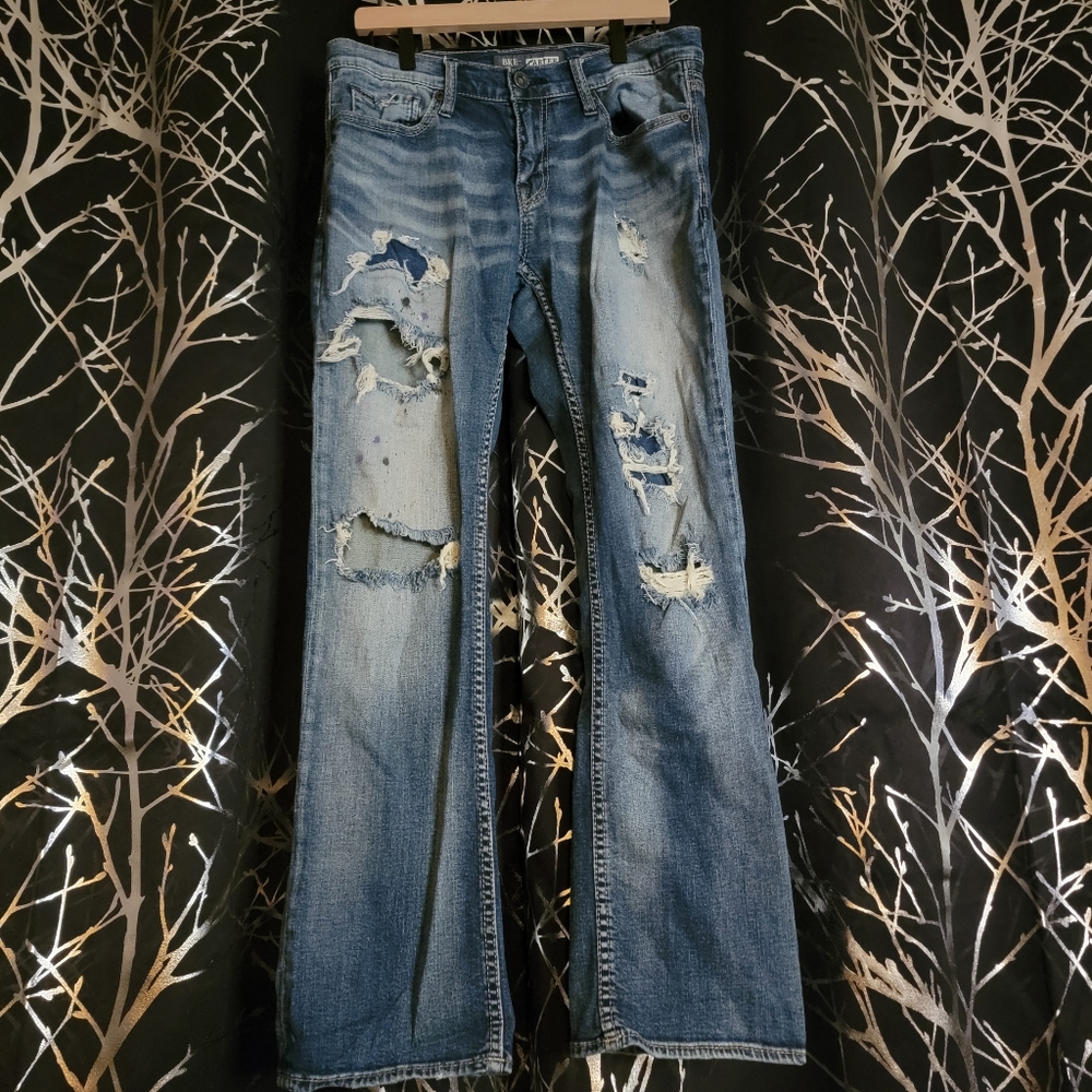 BKE distressed Carter Jeans 32 x 31